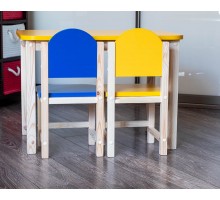 Комплект детский столик и два стульчика "Анютины глазки" арт. KMAG2-7050-27. Столешница 700х500 мм. Цвет жёлто-синий с натуральным.