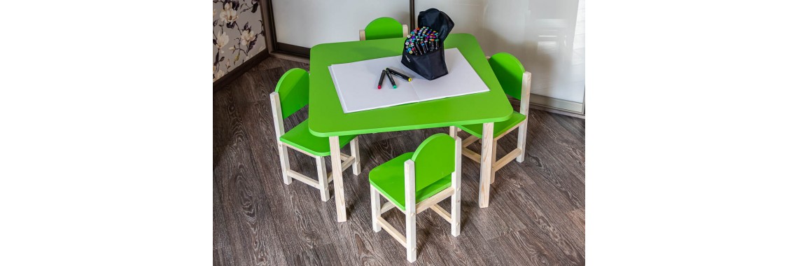 Столик и стульчики для игр и занятий