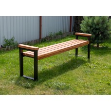 Скамейка садовая деревянная с металлическим каркасом без спинки с подлокотниками "Комфорт" арт. SDMP-150